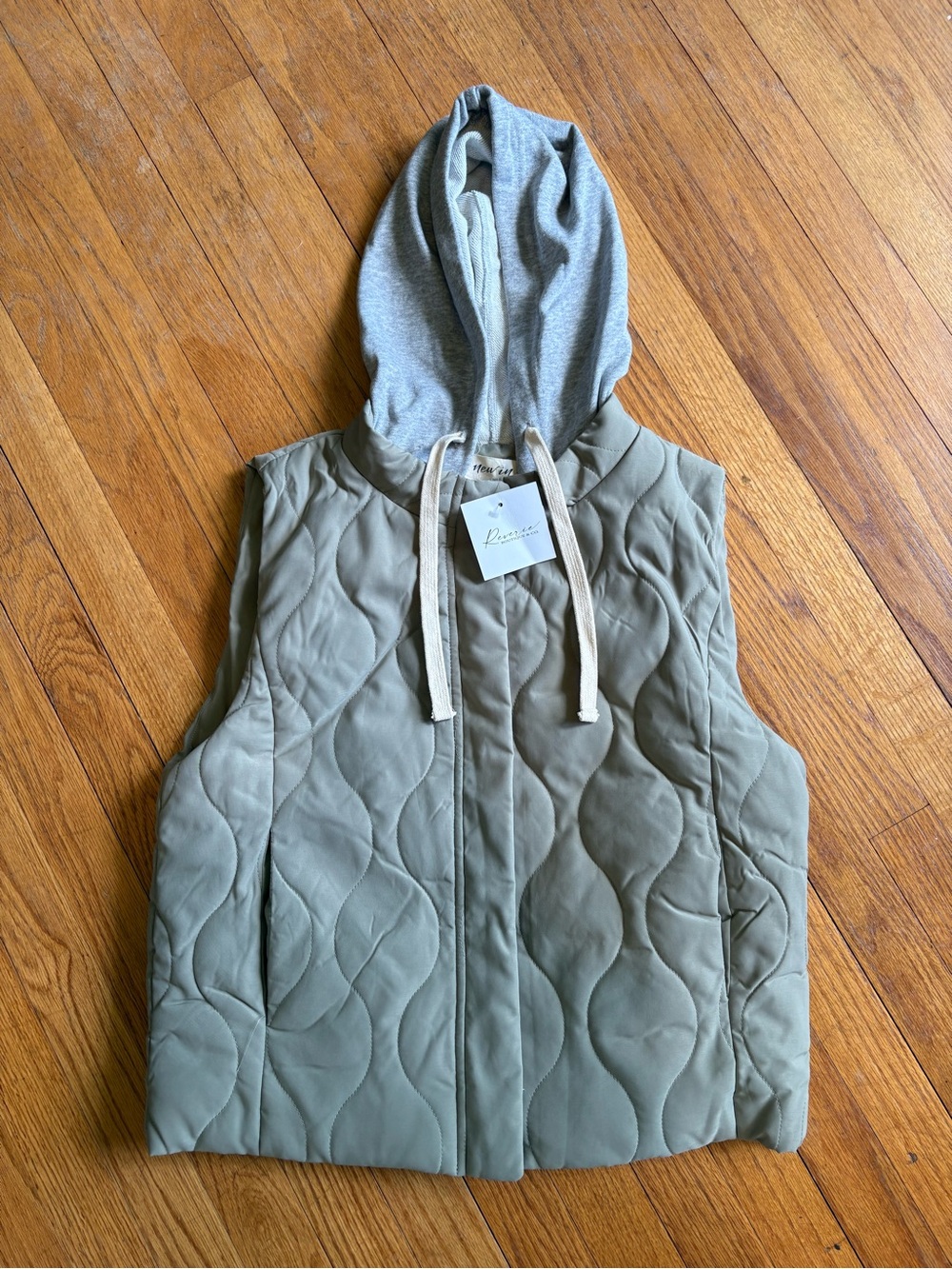 NWT New In Quilted Hooded Vest in Sage Green